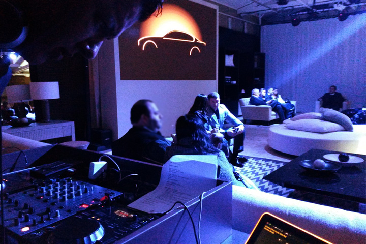 DJ e SAx Live para seu evento corporativo. DJ e violino para seu casamento.